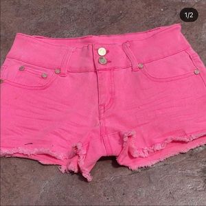 pink shorts